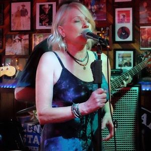 Meet your Posher, Shelton